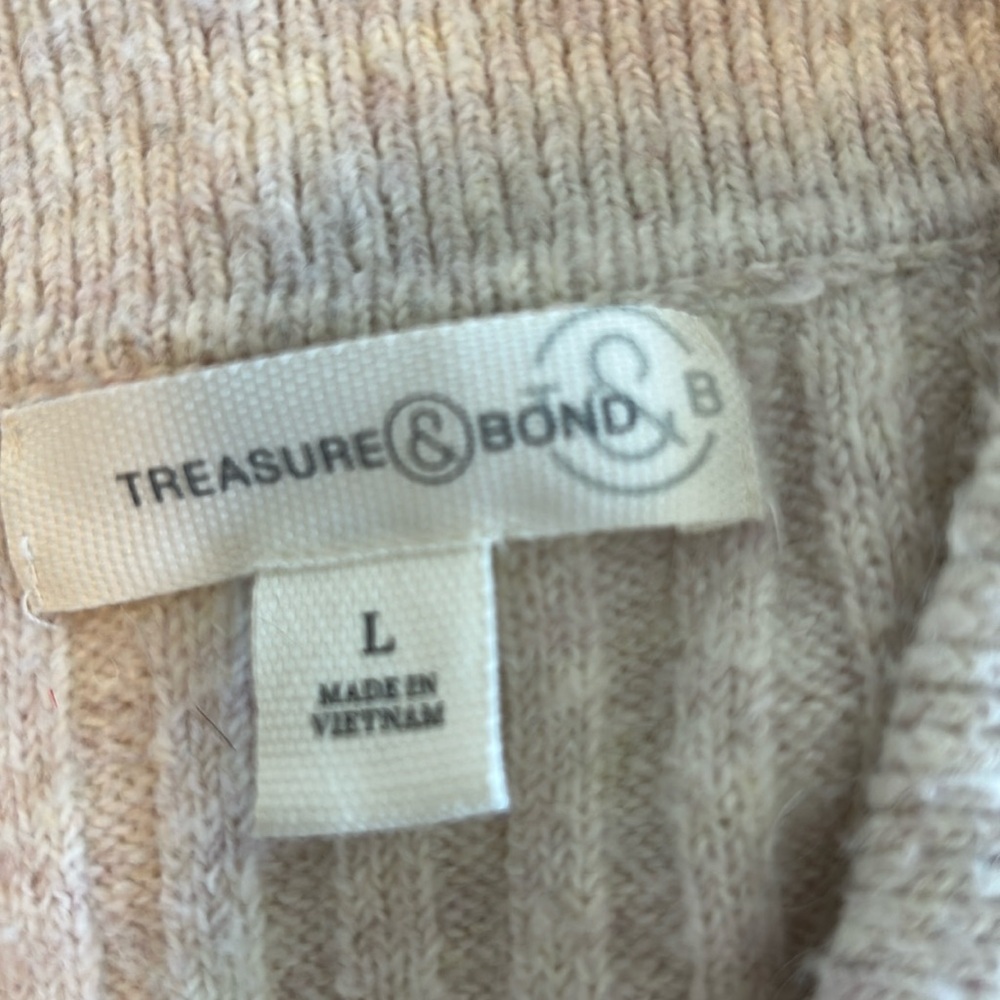 Beige Ribbed Button-Up Cardigan - Picture 2 of 3